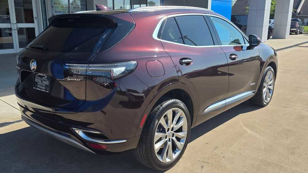 Used 2023 Buick Envision Avenir image 5