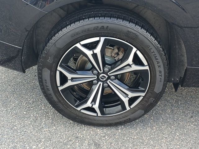 Used 2022 Volvo XC60 B5 Momentum w/ Advanced Package image 28