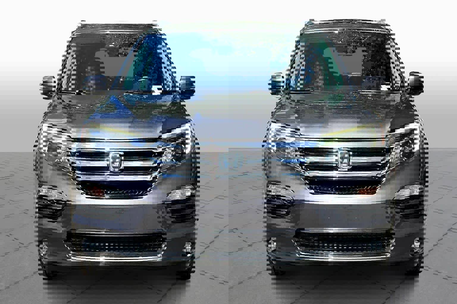 Used 2018 Honda Pilot Elite image 4