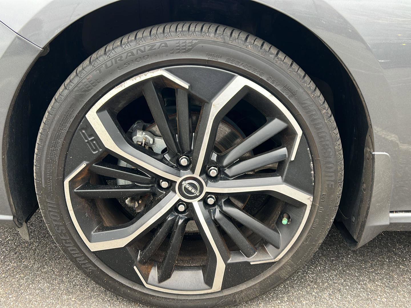 Certified 2024 Nissan Altima 2.5 SR w/ SR Premium Package image 6