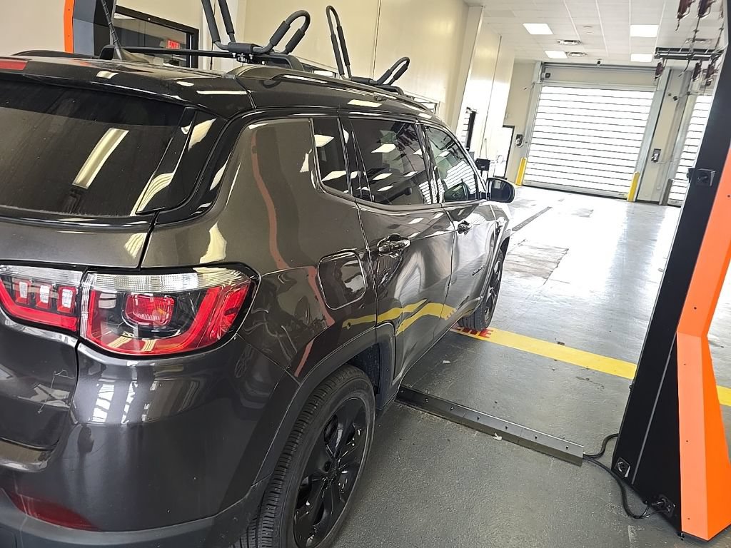 Used 2020 Jeep Compass Latitude AWD/4WD image 5