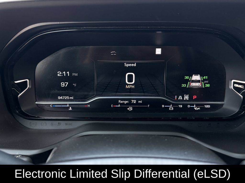 Used 2023 GMC Yukon XL Denali Ultimate AWD/4WD image 17
