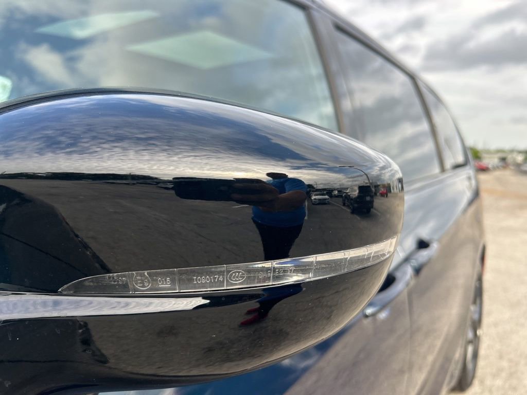 New 2025 Chrysler Pacifica Limited image 19