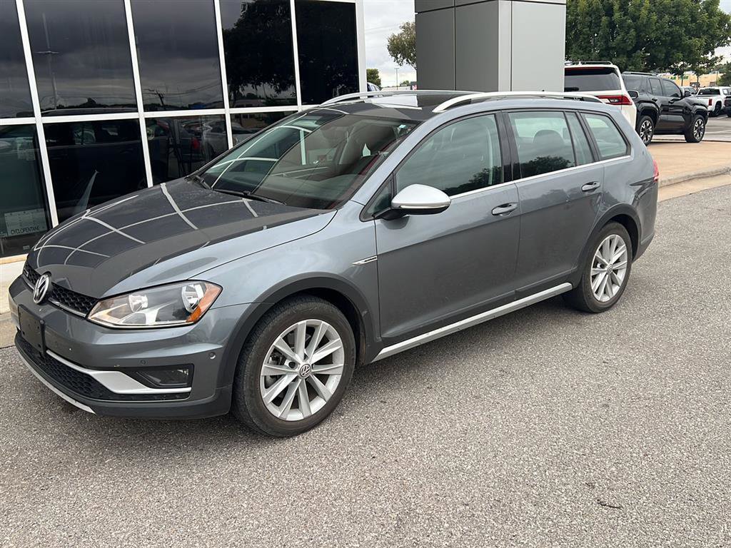 Used 2017 Volkswagen Golf Alltrack SE