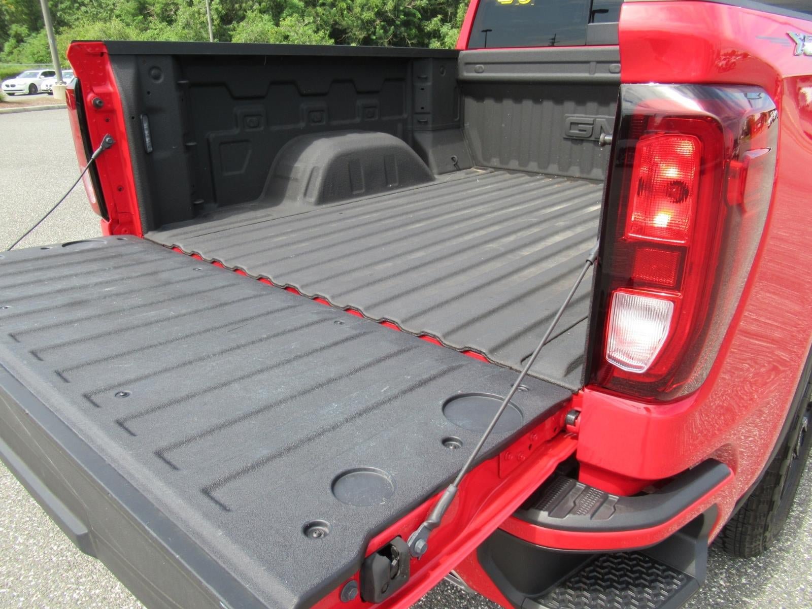 Used 2025 GMC Sierra 1500 Elevation w/ Elevation Premium Package AWD/4WD image 32