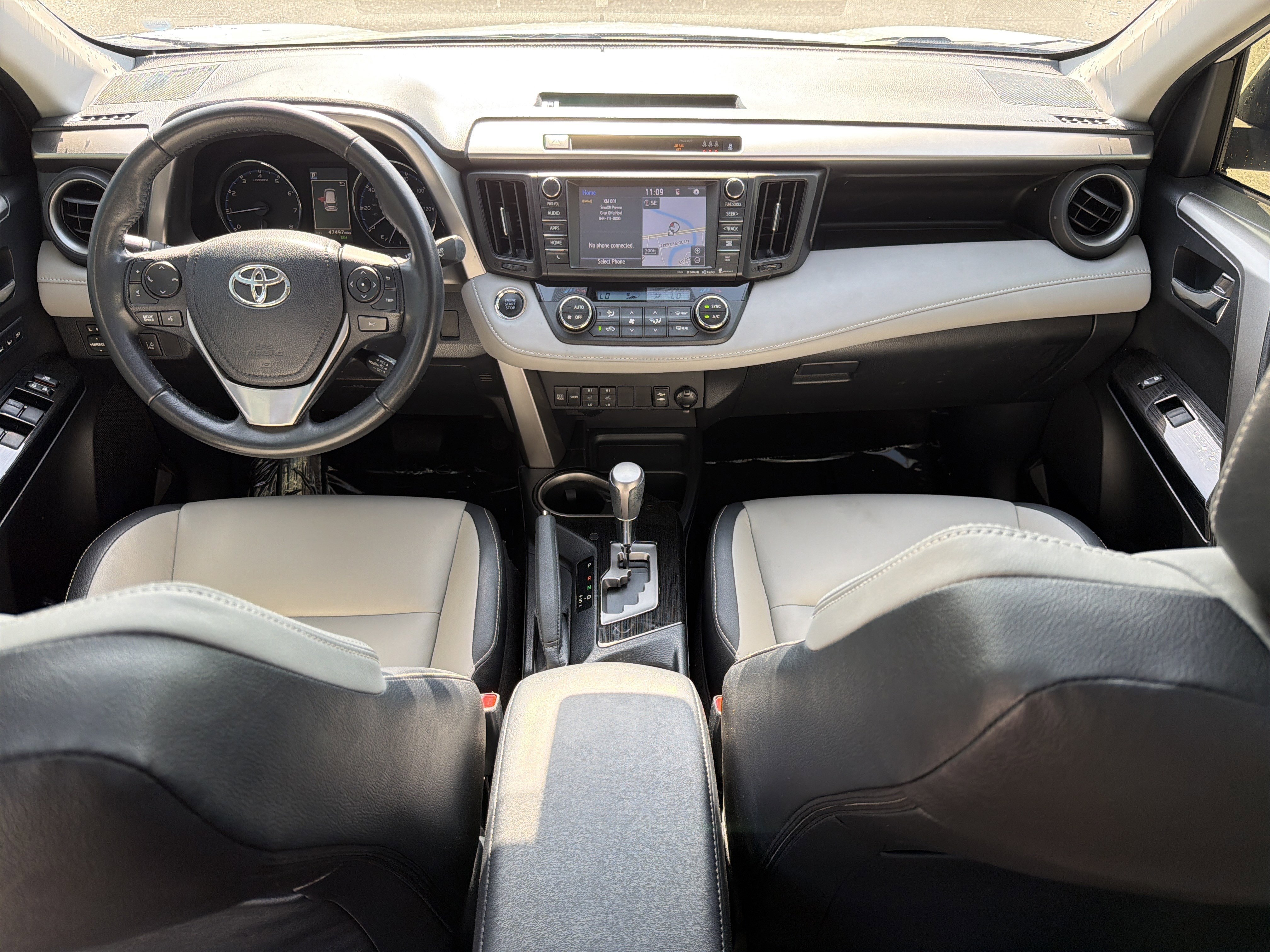 Used 2018 Toyota RAV4 Limited image 26