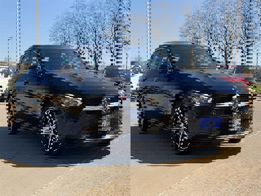 Used 2023 Mercedes-Benz CLA 250 image 2