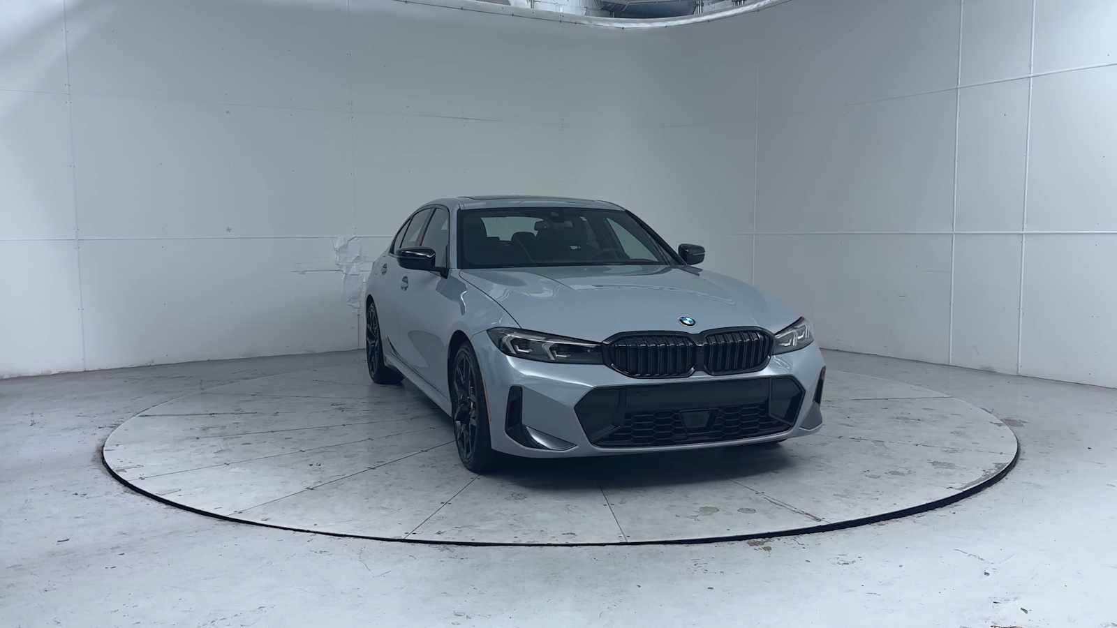 New 2026 BMW 330i xDrive Sedan w/ M Sport Package AWD/4WD image 3