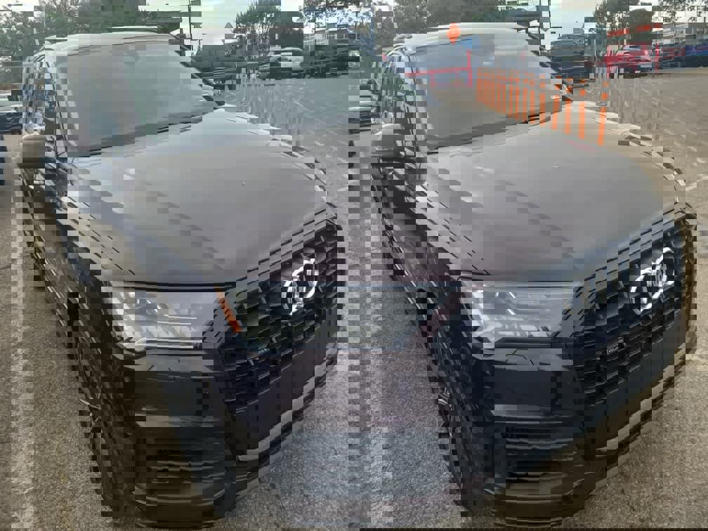 Used 2020 Audi Q7 3.0T Premium Plus w/ Premium Plus Package image 4