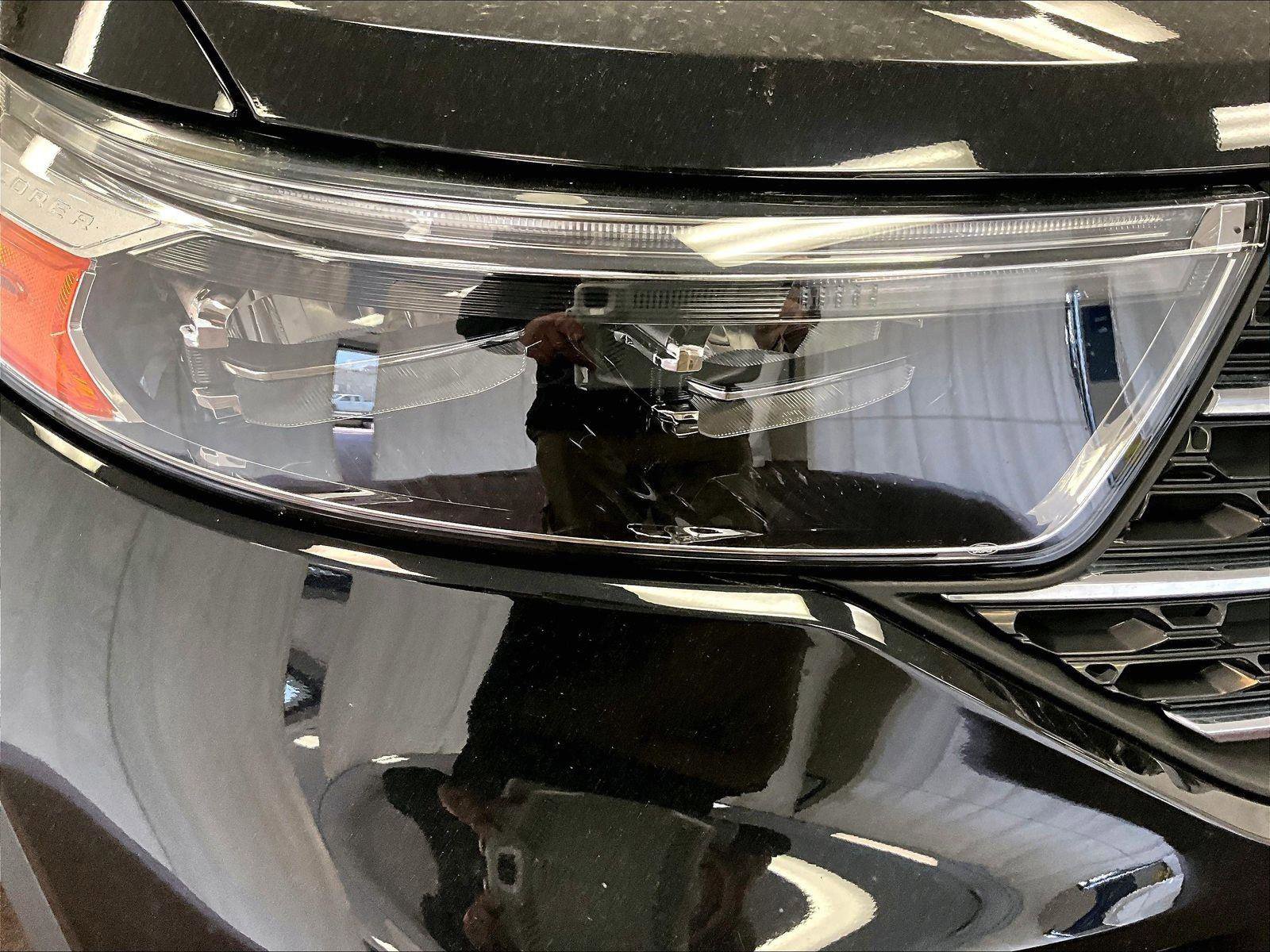 Used 2022 Ford Explorer XLT w/ Equipment Group 202A image 28