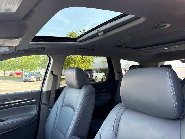 Used 2020 Buick Enclave Essence w/ Sport Touring Edition FWD image 26