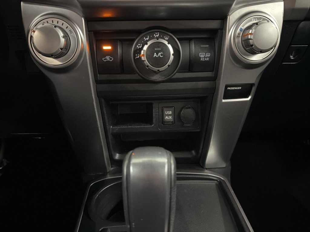 Used 2018 Toyota 4Runner SR5 Premium image 18