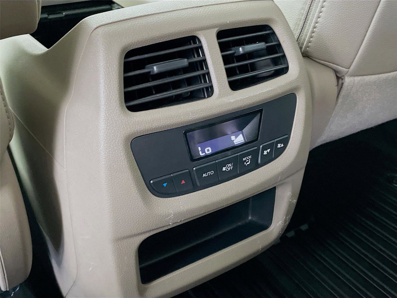 Used 2017 Honda Pilot EX-L image 29