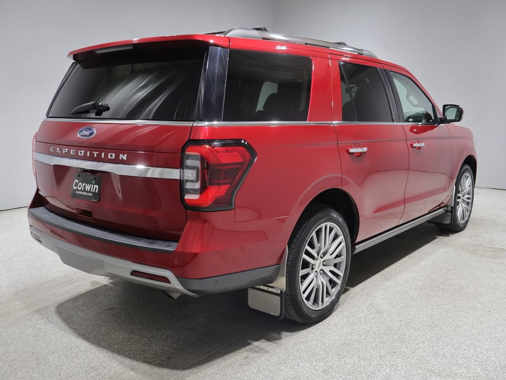 Used 2022 Ford Expedition Limited AWD/4WD image 2