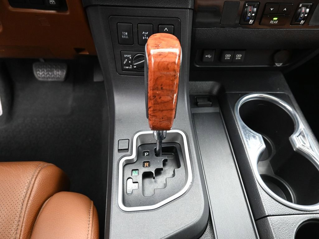 Certified 2021 Toyota Sequoia Platinum AWD/4WD image 32