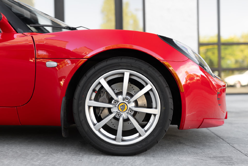 Used 2005 Lotus Elise RWD image 7