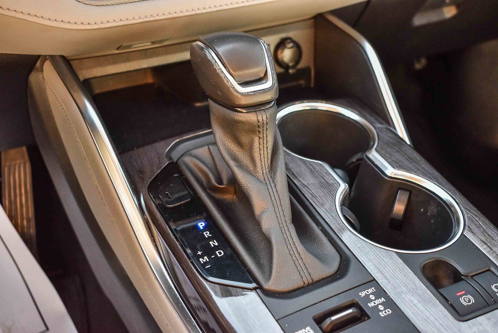 Used 2022 Toyota Highlander Platinum image 18