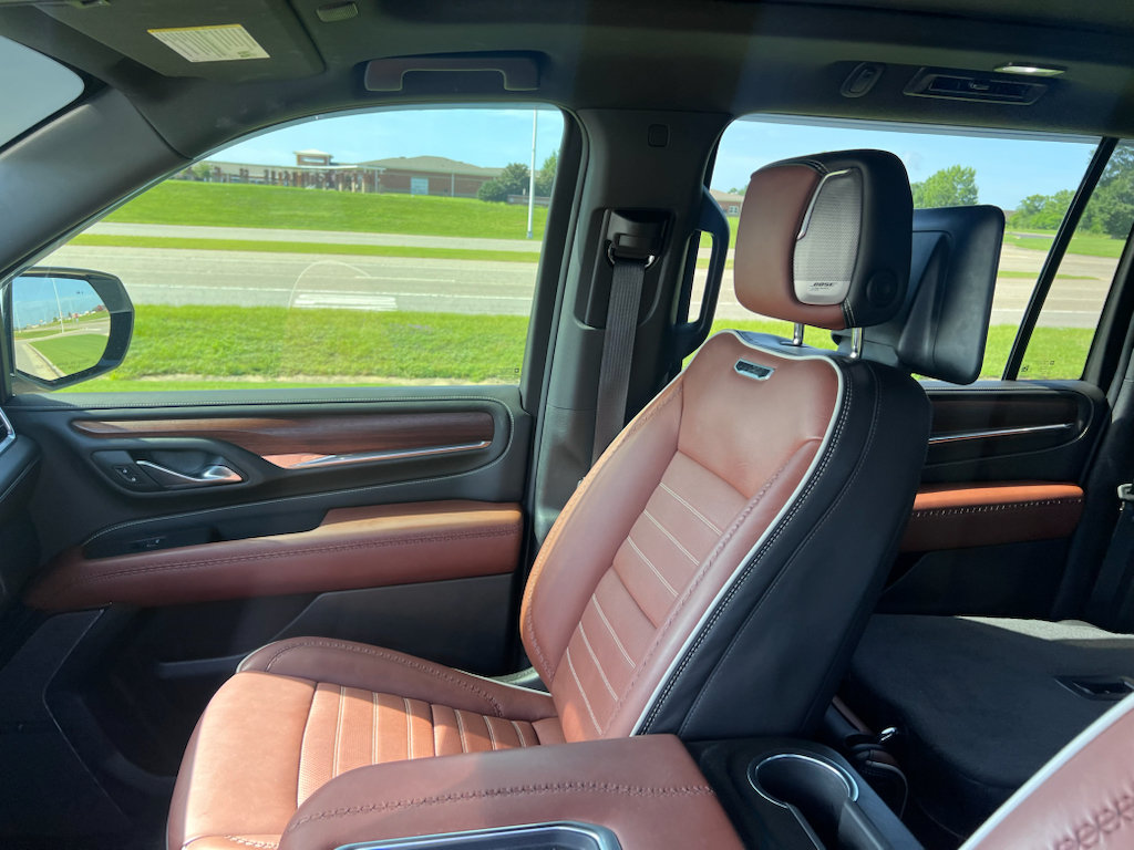 Used 2023 GMC Yukon XL Denali Ultimate AWD/4WD image 20
