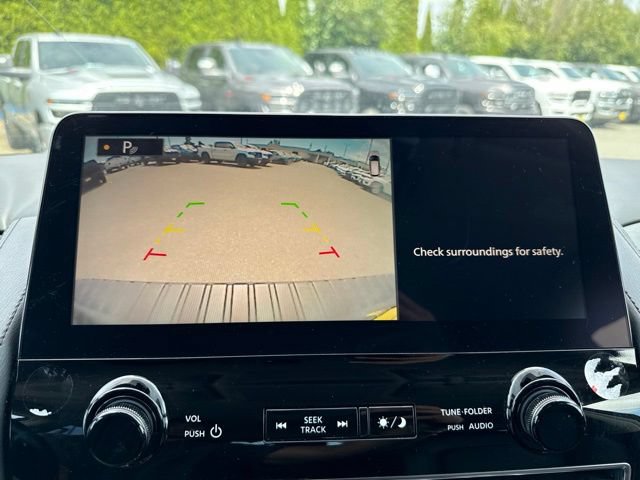 Used 2024 Nissan Armada SV AWD/4WD image 29