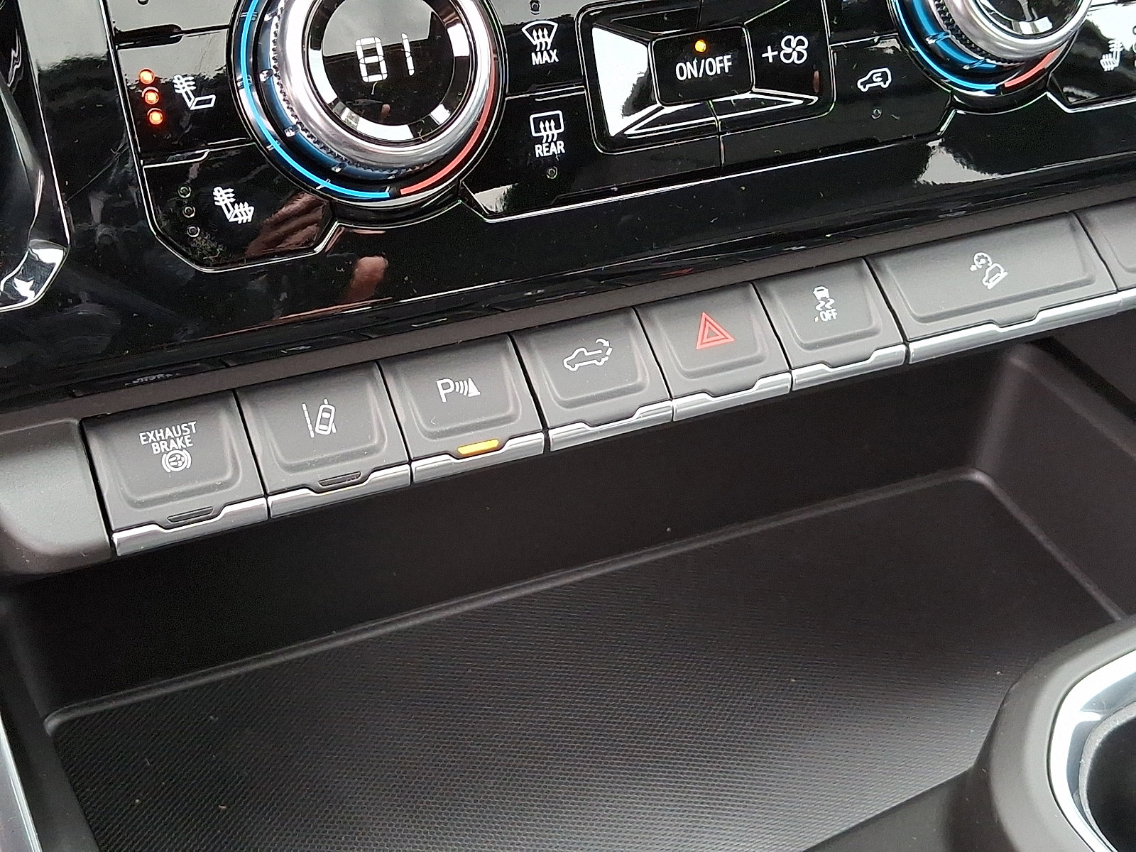 New 2026 GMC Sierra 2500 Denali w/ Denali Reserve Package image 23