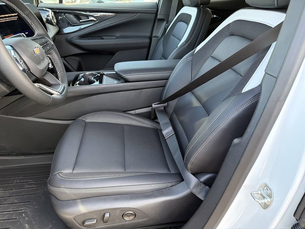 New 2026 Chevrolet Blazer EV LT image 14