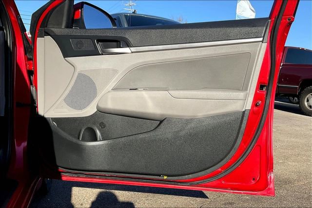 Used 2020 Hyundai Elantra SEL image 24