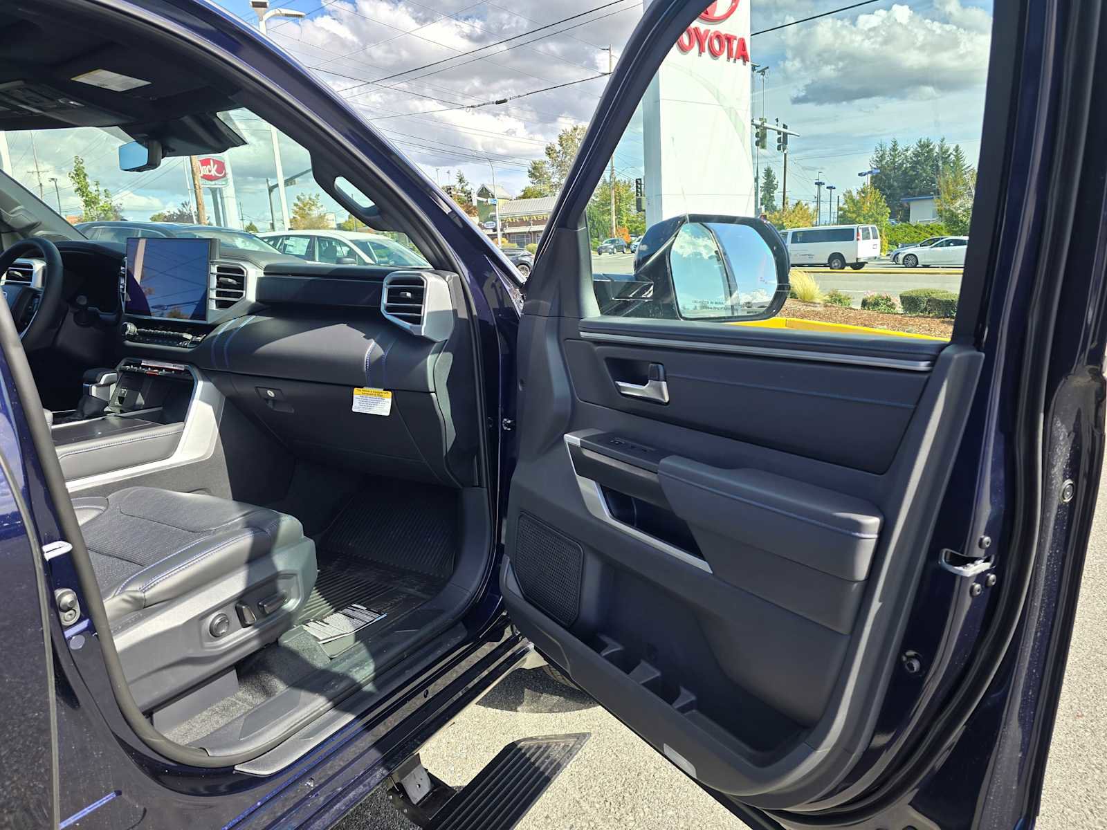 New 2025 Toyota Tundra Platinum image 10