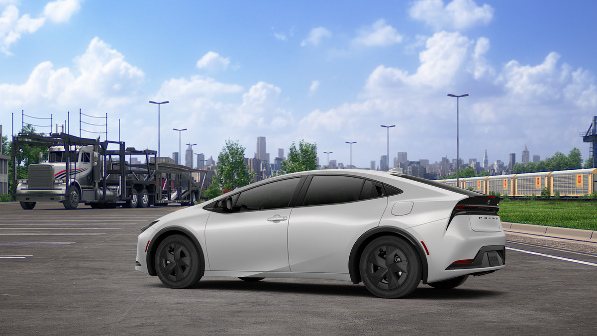 New 2027 Toyota Prius LE FWD image 5