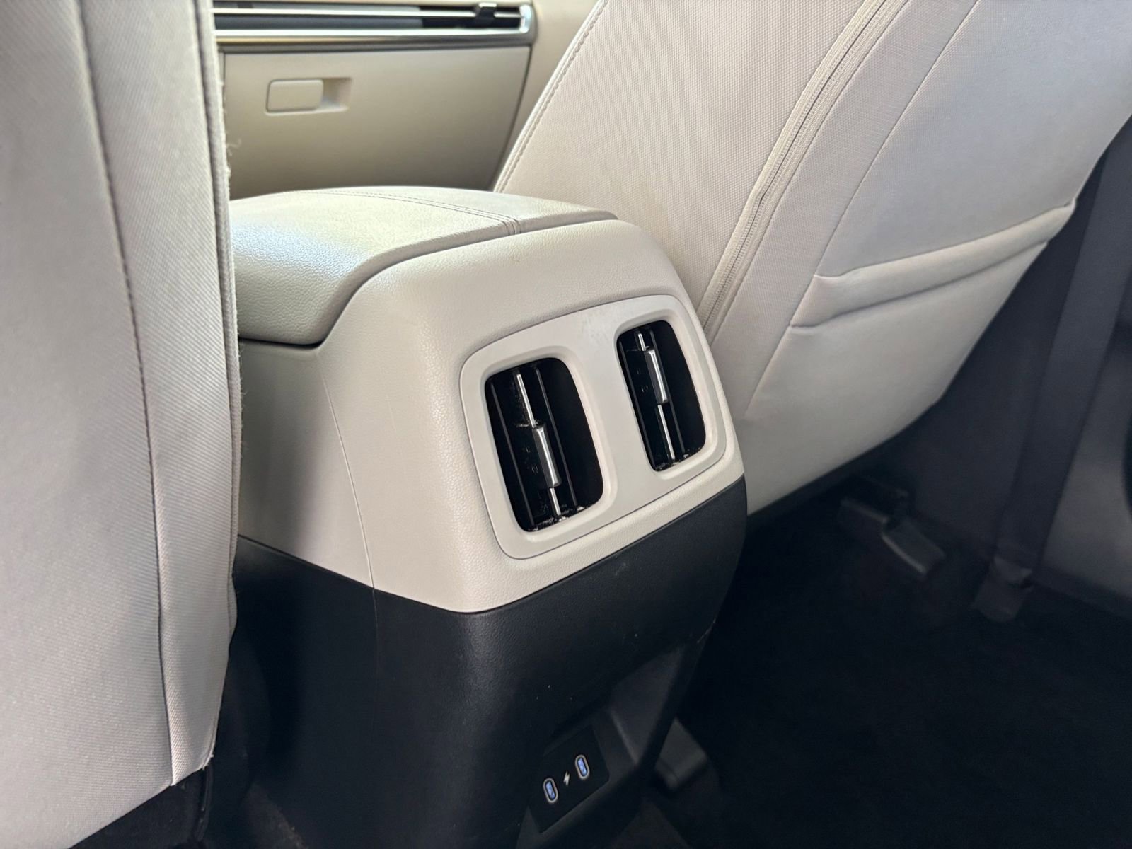 Used 2025 Hyundai Tucson SEL FWD image 24