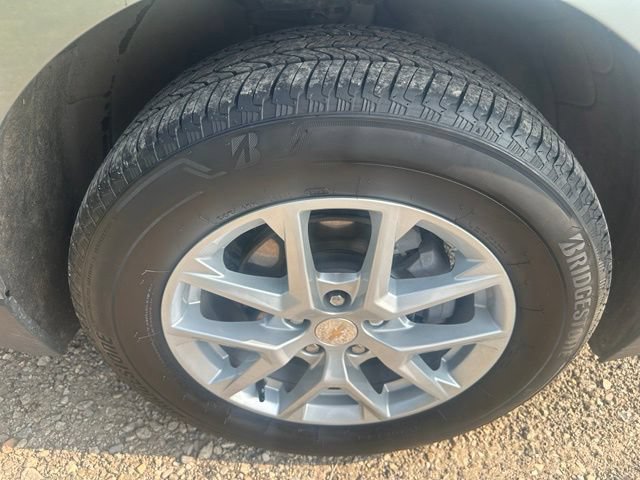 Used 2023 Chevrolet Equinox LT AWD/4WD image 12