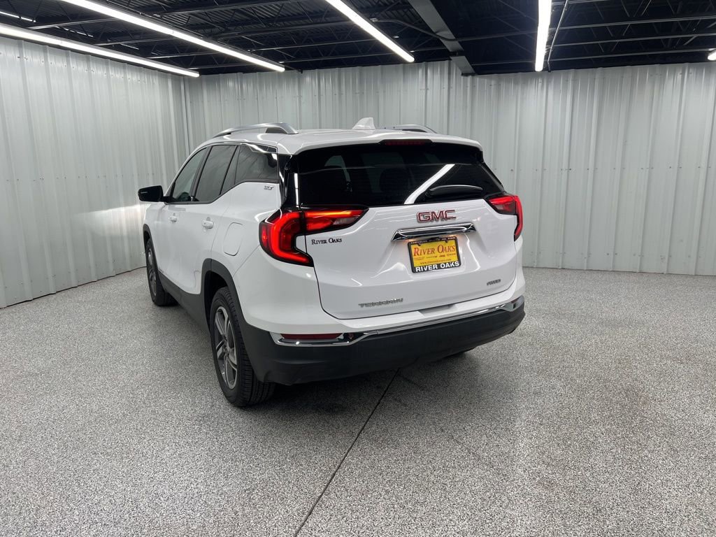Used 2020 GMC Terrain SLT w/ Preferred Package image 4