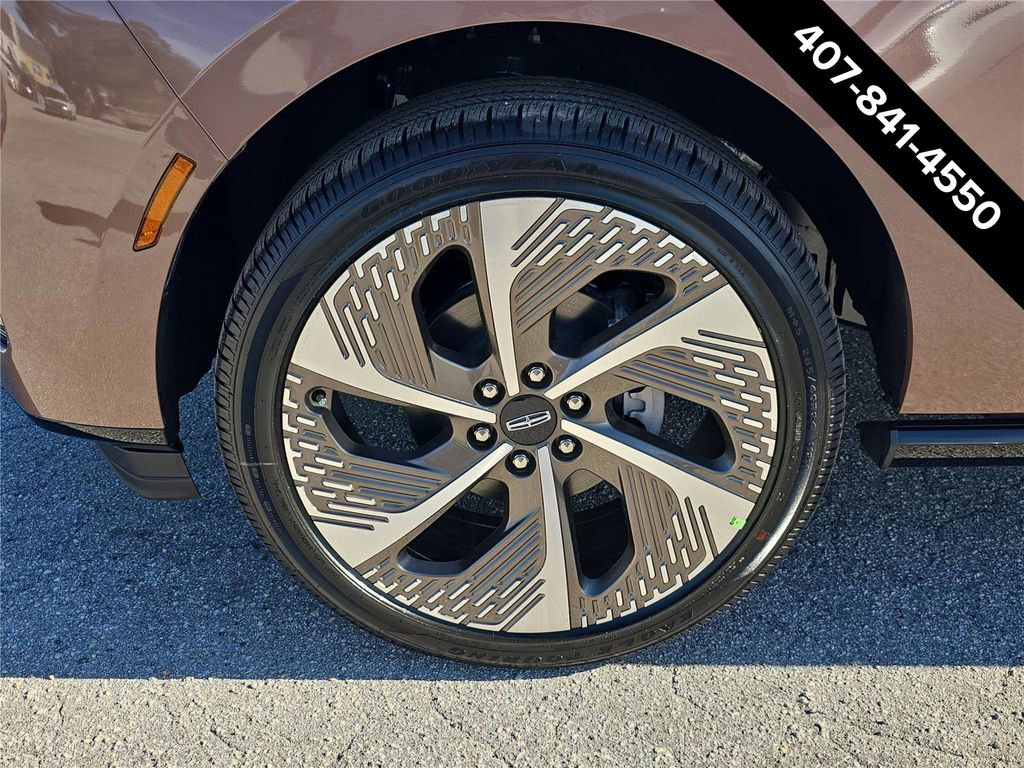 New 2026 Lincoln Navigator L Black Label w/ Black Label Special Edition image 7