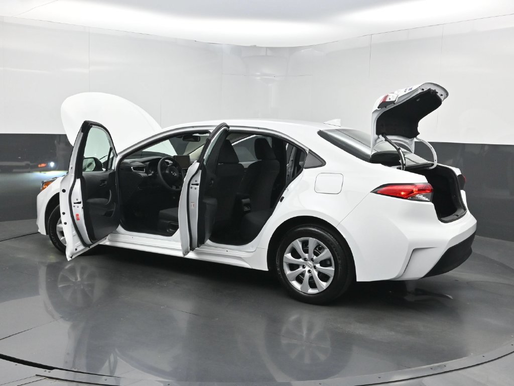 Used 2023 Toyota Corolla LE FWD image 36