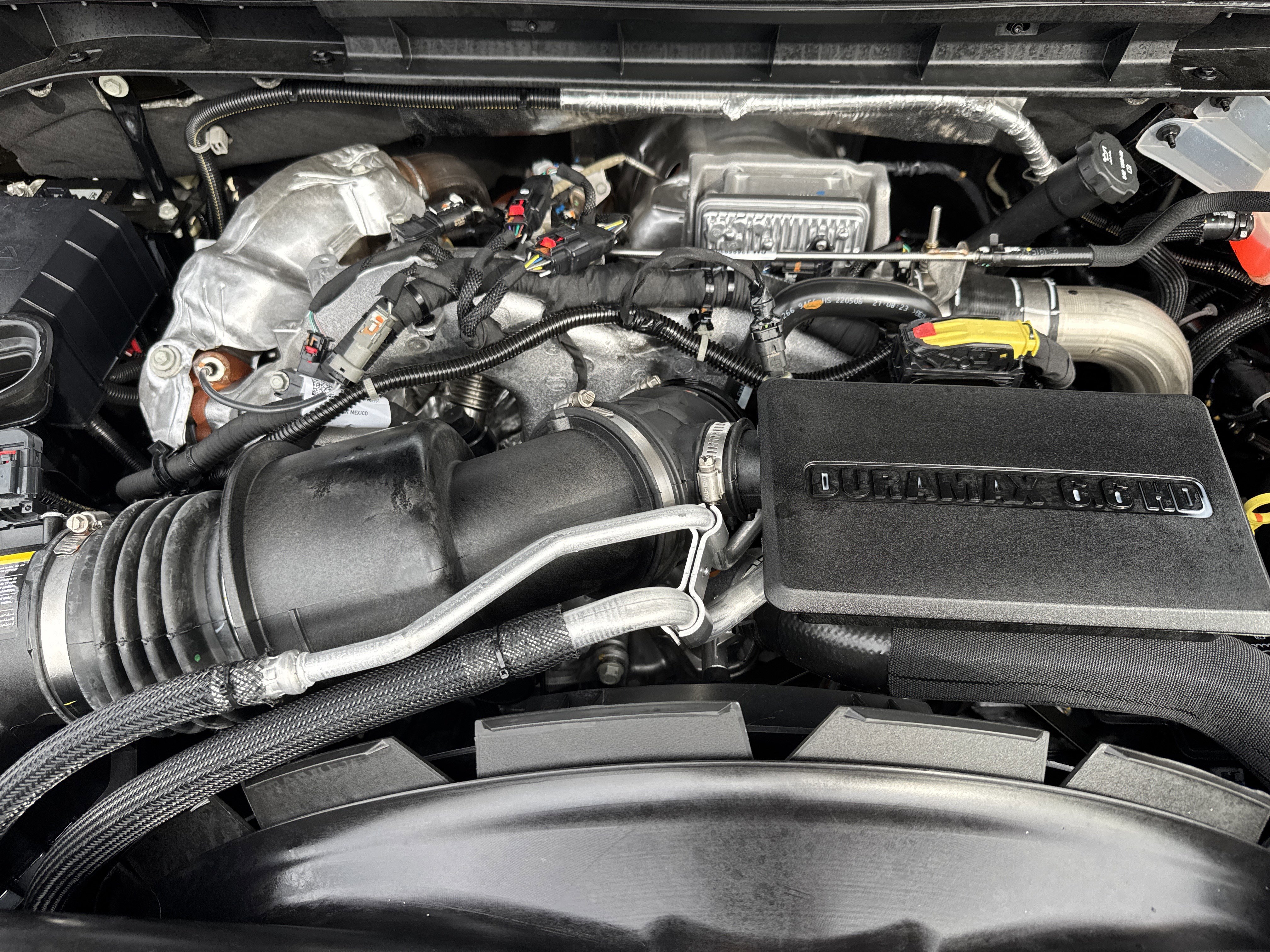 Used 2023 GMC Sierra 3500 Denali w/ Denali Ultimate Package image 32