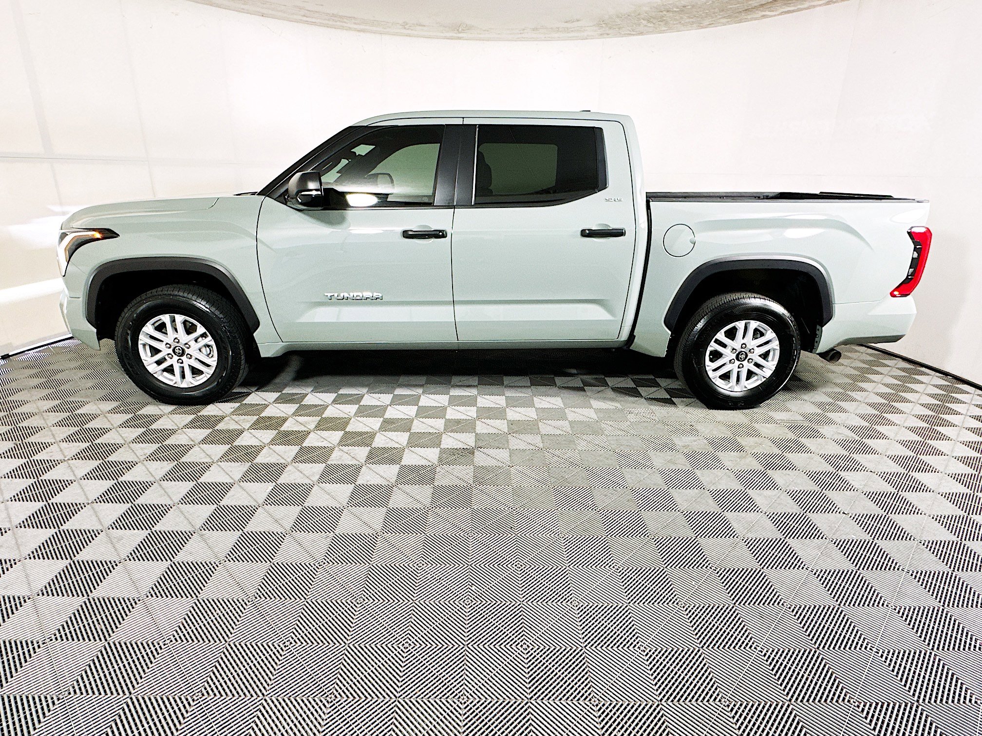 Used 2025 Toyota Tundra SR5 w/ SR5 Convenience Package image 6