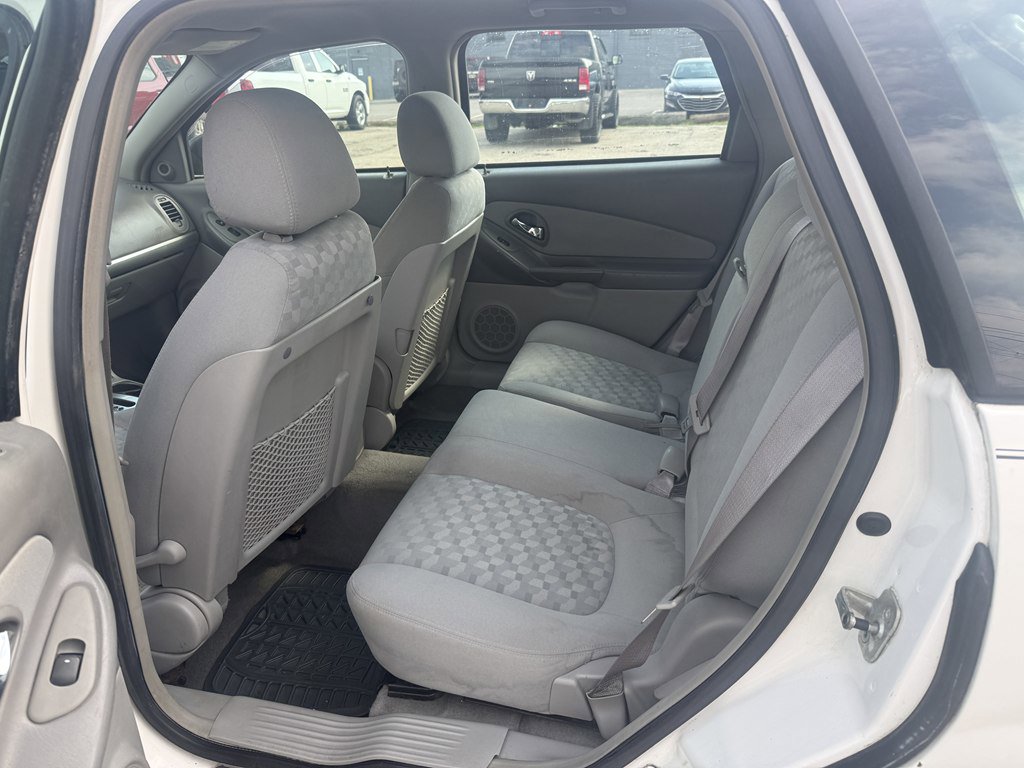 Used 2005 Chevrolet Malibu LS image 14