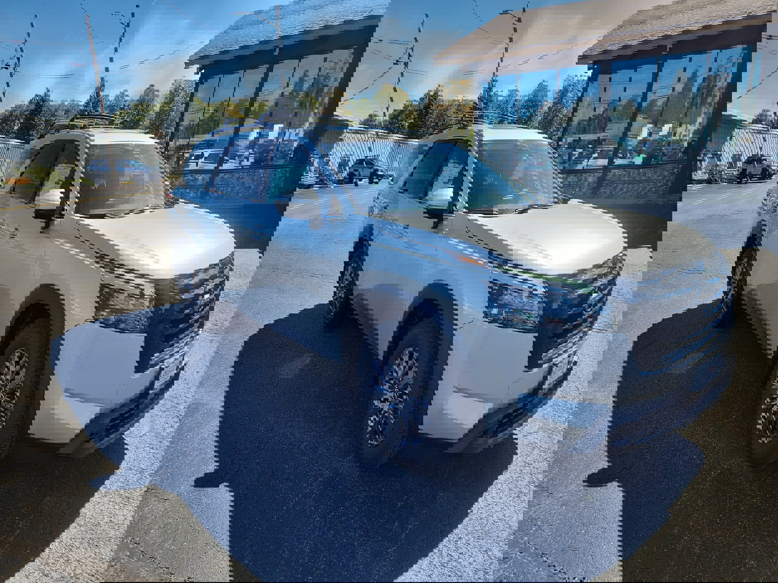 New 2025 Nissan Pathfinder SV