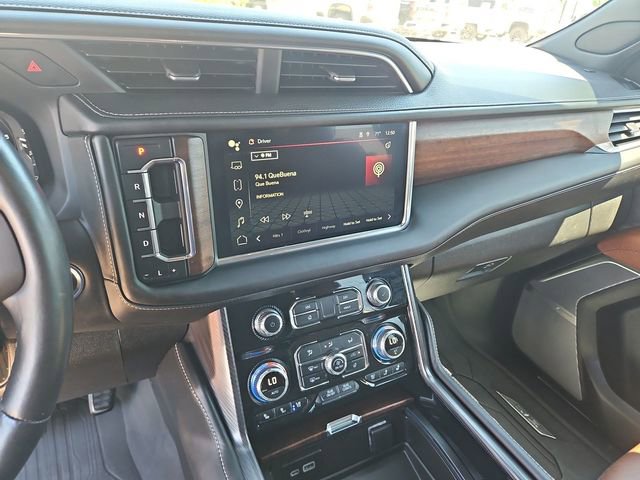 Used 2023 GMC Yukon XL Denali Ultimate image 11