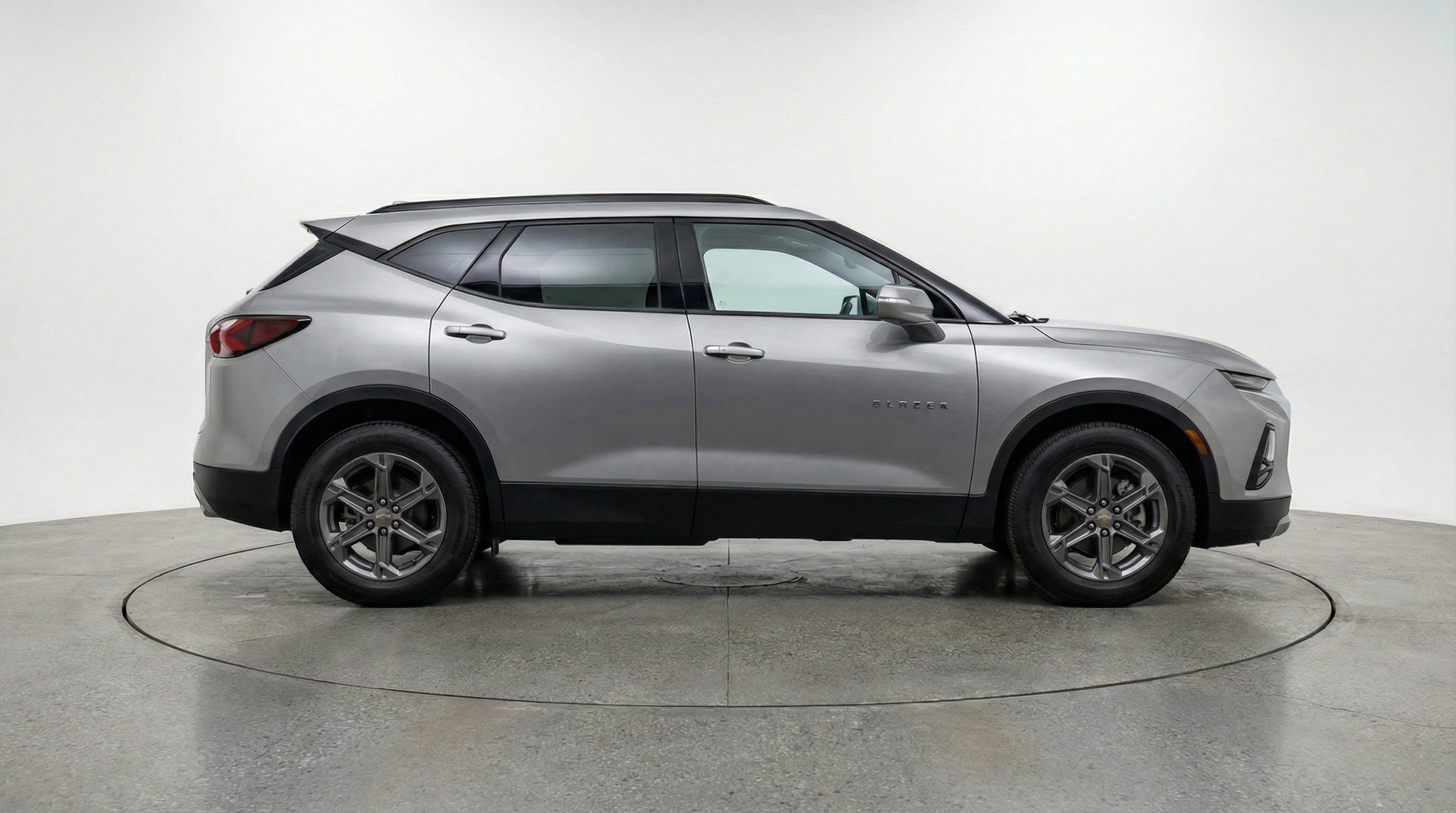 Used 2025 Chevrolet Blazer LT image 11