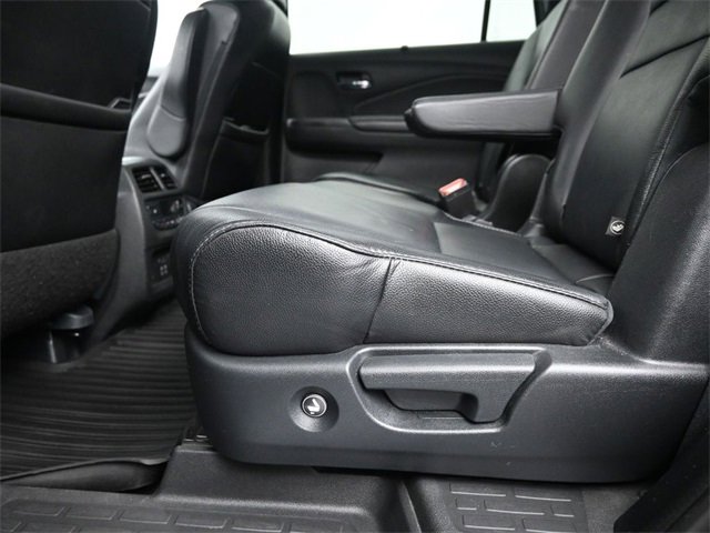 Used 2022 Honda Pilot Touring image 25