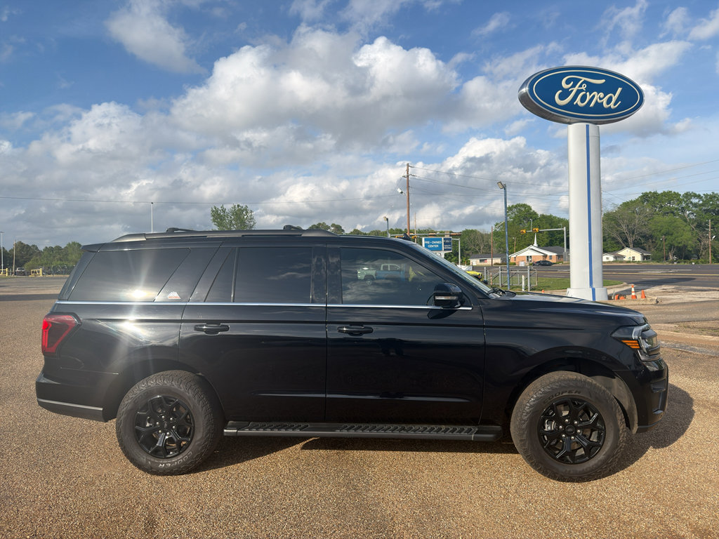 Used 2022 Ford Expedition Timberline image 6
