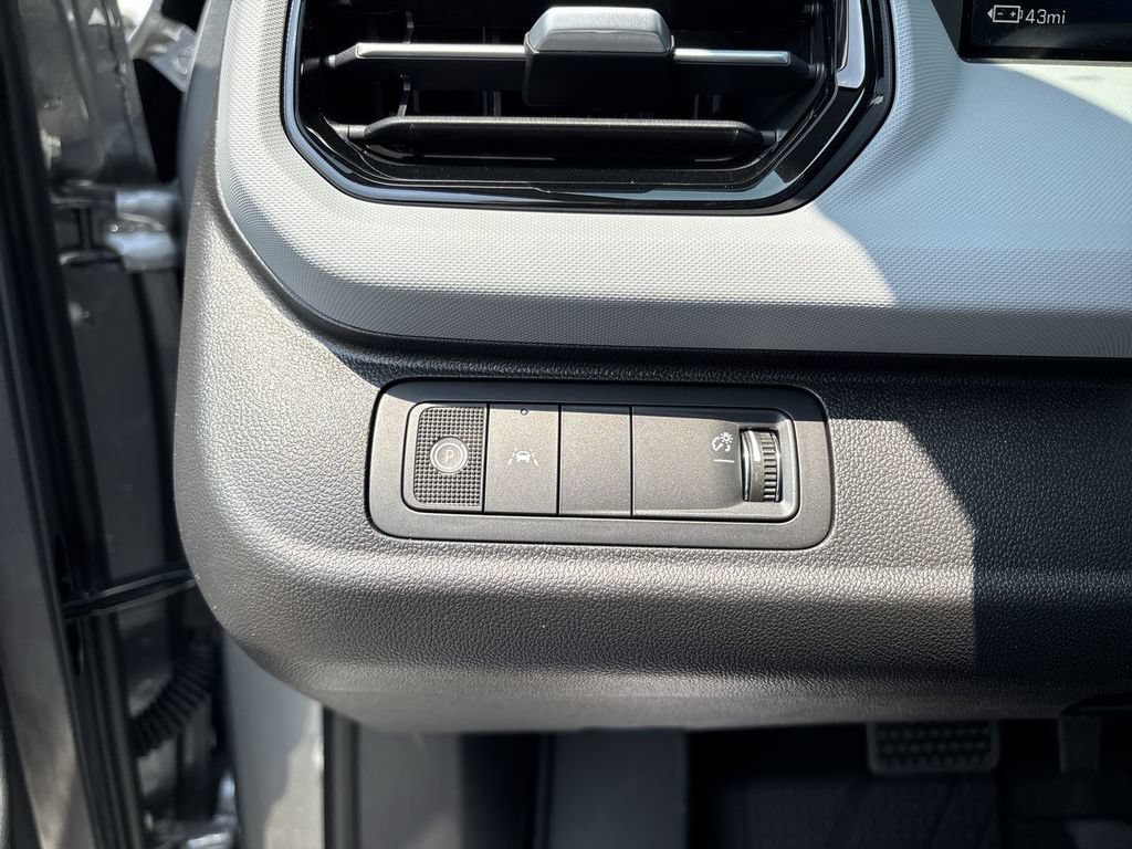 New 2027 Chevrolet Bolt LT w/ LPO, All-Weather Package FWD image 18