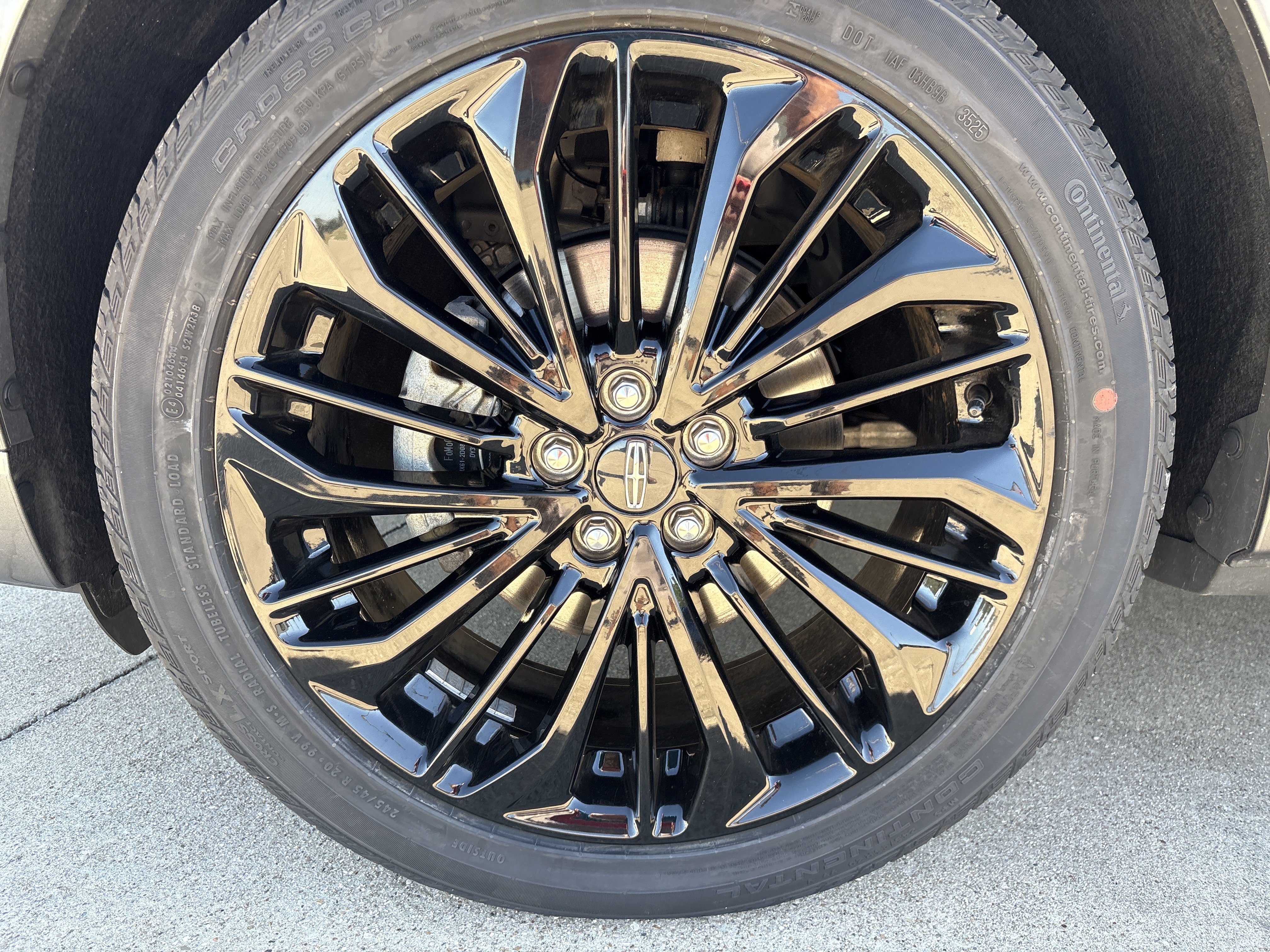 Used 2024 Lincoln Corsair AWD w/ Equipment Group 101A image 21