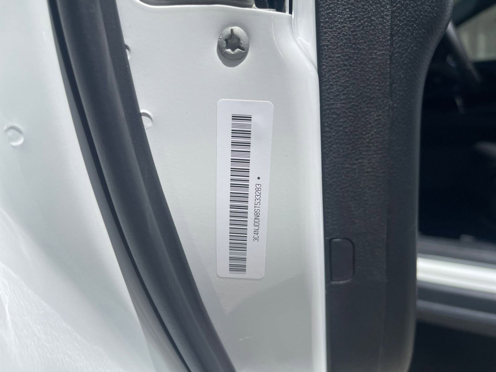 Used 2025 Jeep Compass Trailhawk image 28