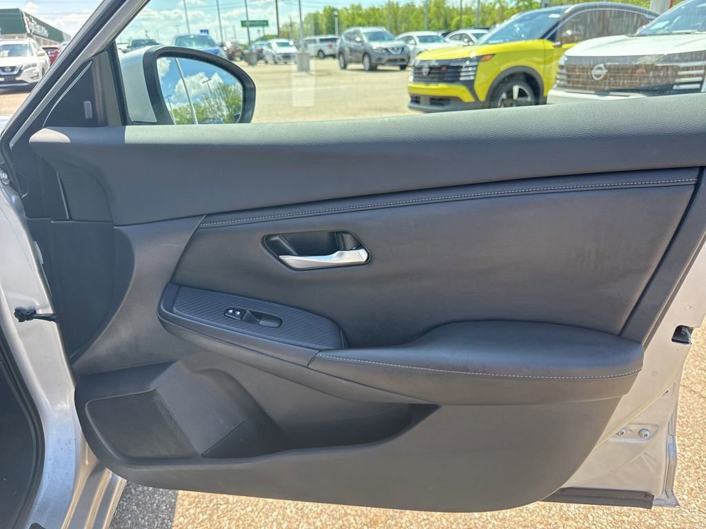 Used 2021 Nissan Sentra SV FWD image 23