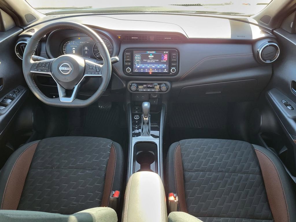 Used 2024 Nissan Kicks SR w/ Interior Electronics Package FWD image 14
