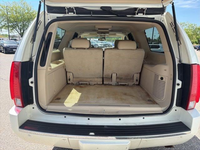 Used 2008 Cadillac Escalade ESV AWD image 14