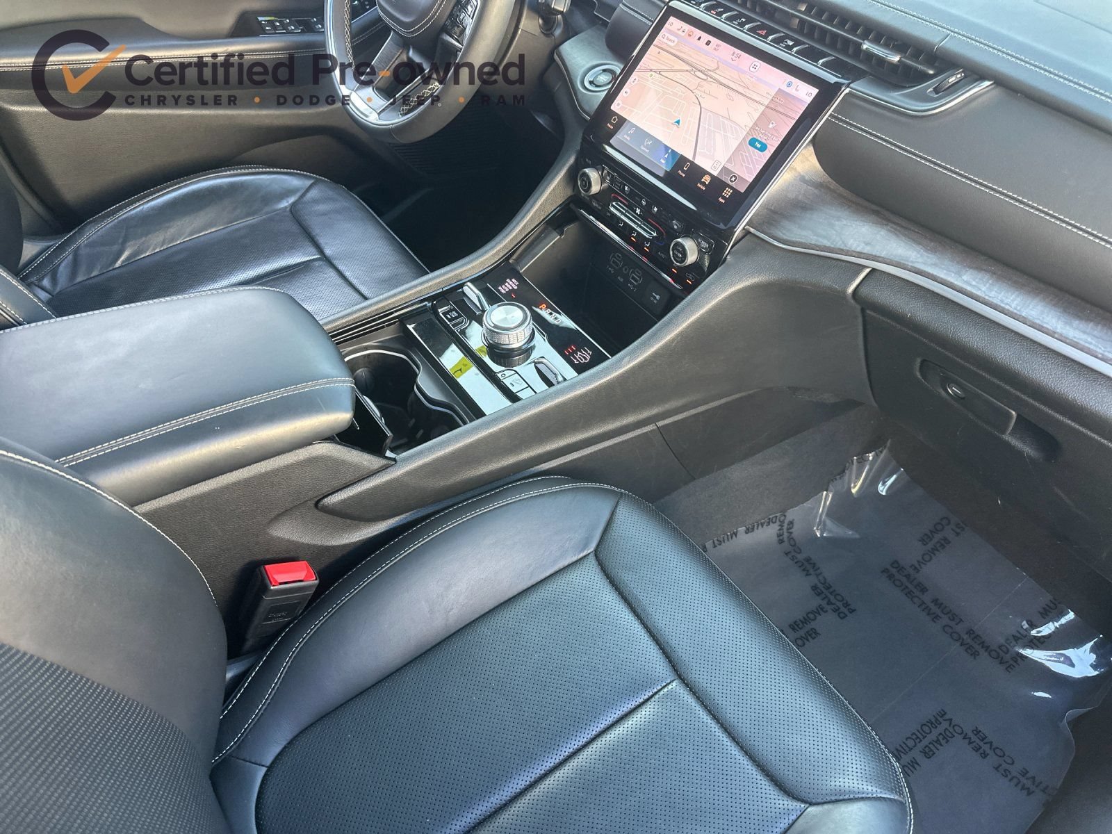 Used 2023 Jeep Grand Cherokee Overland AWD/4WD image 17