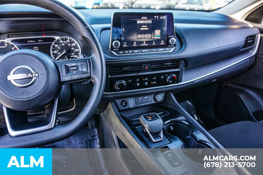 Used 2024 Nissan Rogue S image 32