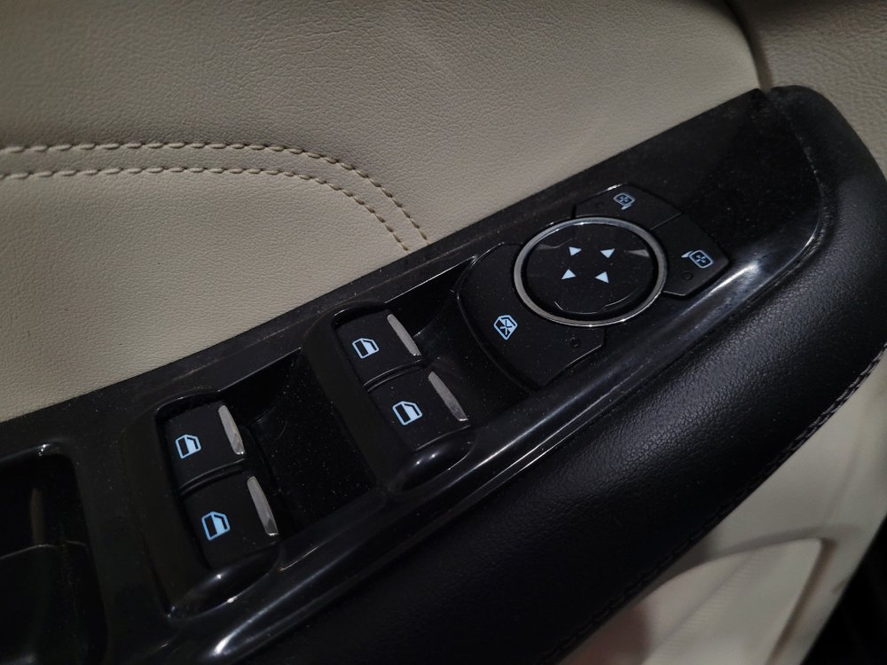 Used 2016 Ford Edge Titanium w/ Equipment Group 302A AWD/4WD image 27